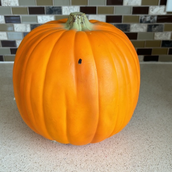 PUMPKIN vtg light w/bulb & plug - Picture 2 of 4